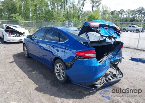 2017 Ford Fusion Se z USA, uszkodzony, nr VIN 3FA6P0H73HR126894